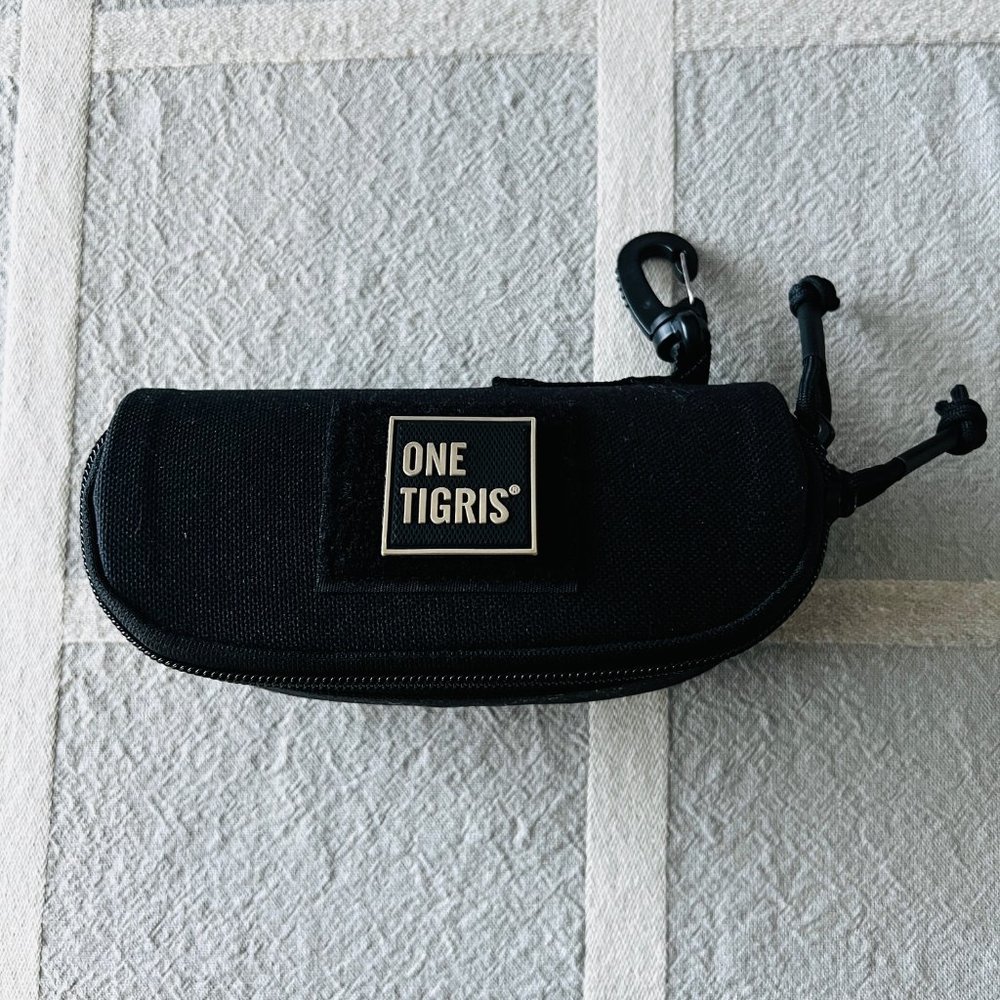 OneTigris Sunglasses Hard Case